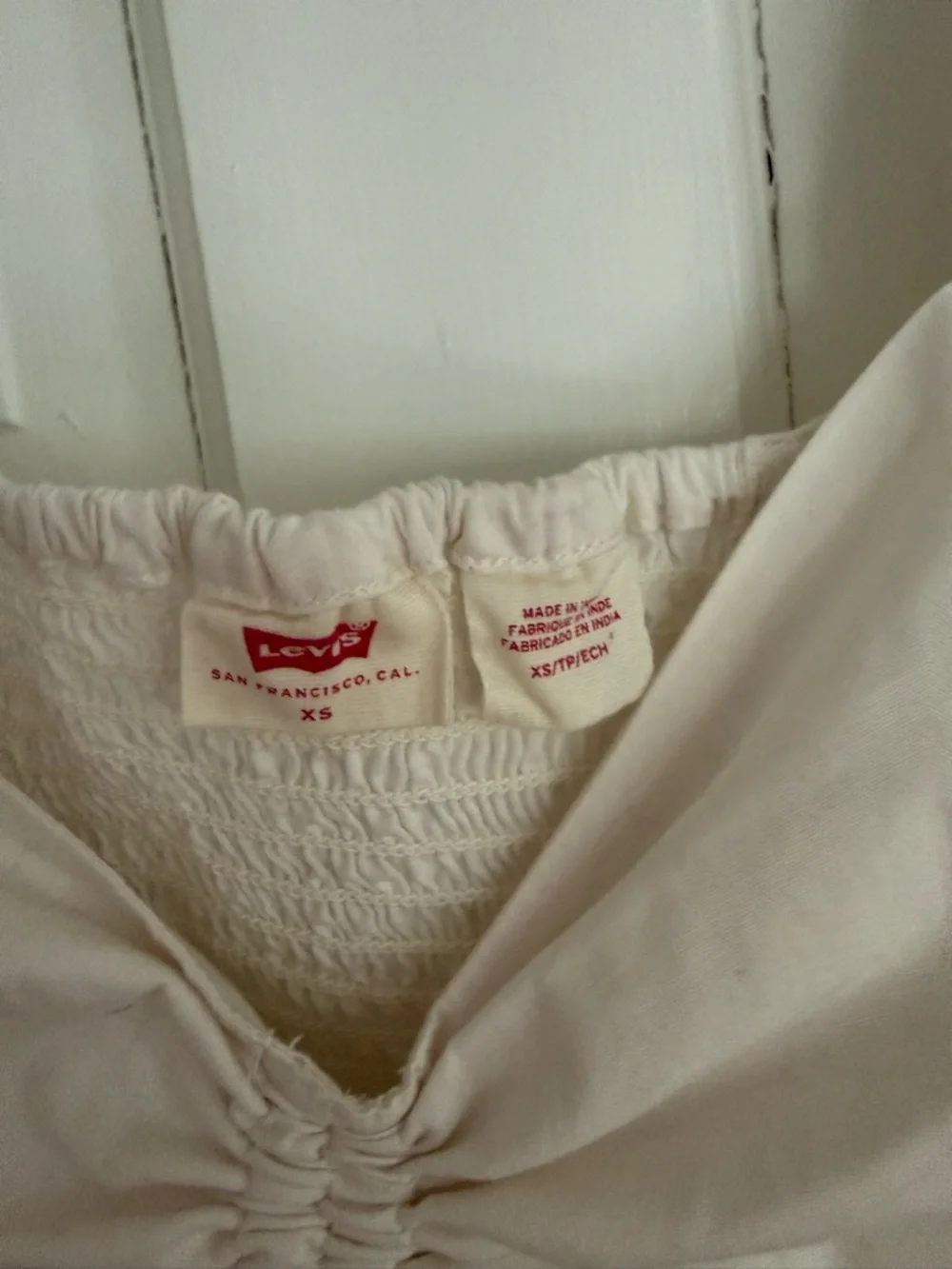 Levi's Cream Ruched Front Top - Picture 2 of 3
